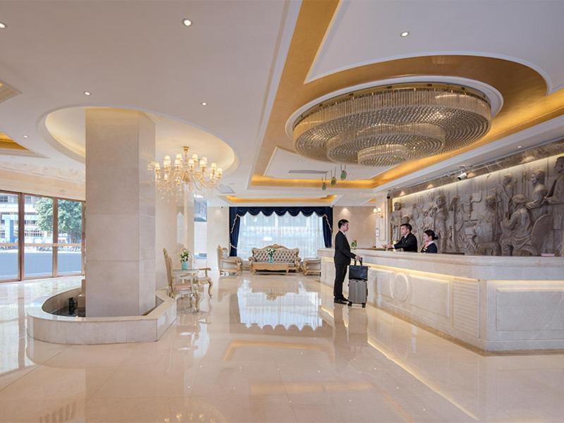 Vienna 3 Best Hotel Guangxi Nanning Station Экстерьер фото